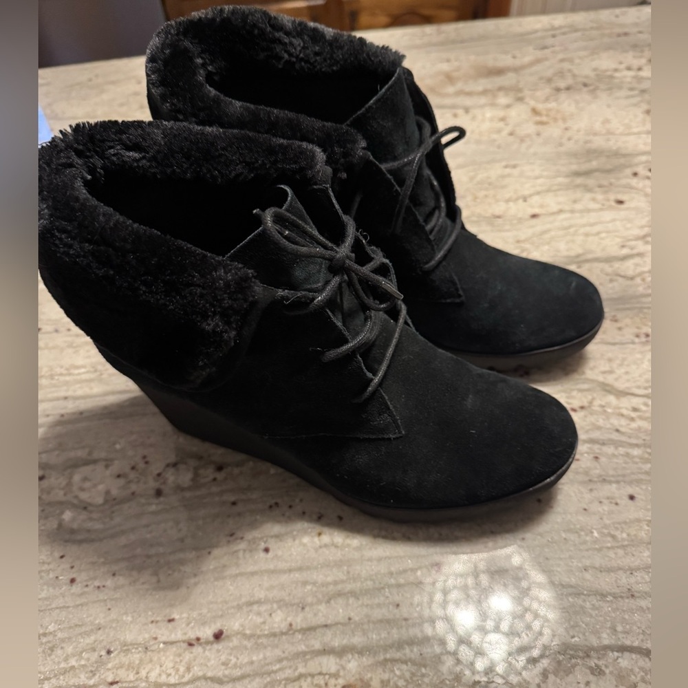 Donald Pliner Maxxi suede wedge bootie